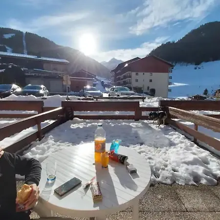Appartamento Areches, 4 Pers, Telesiege A 5 Mn A Pied, Grande Terrasse En Rdj *